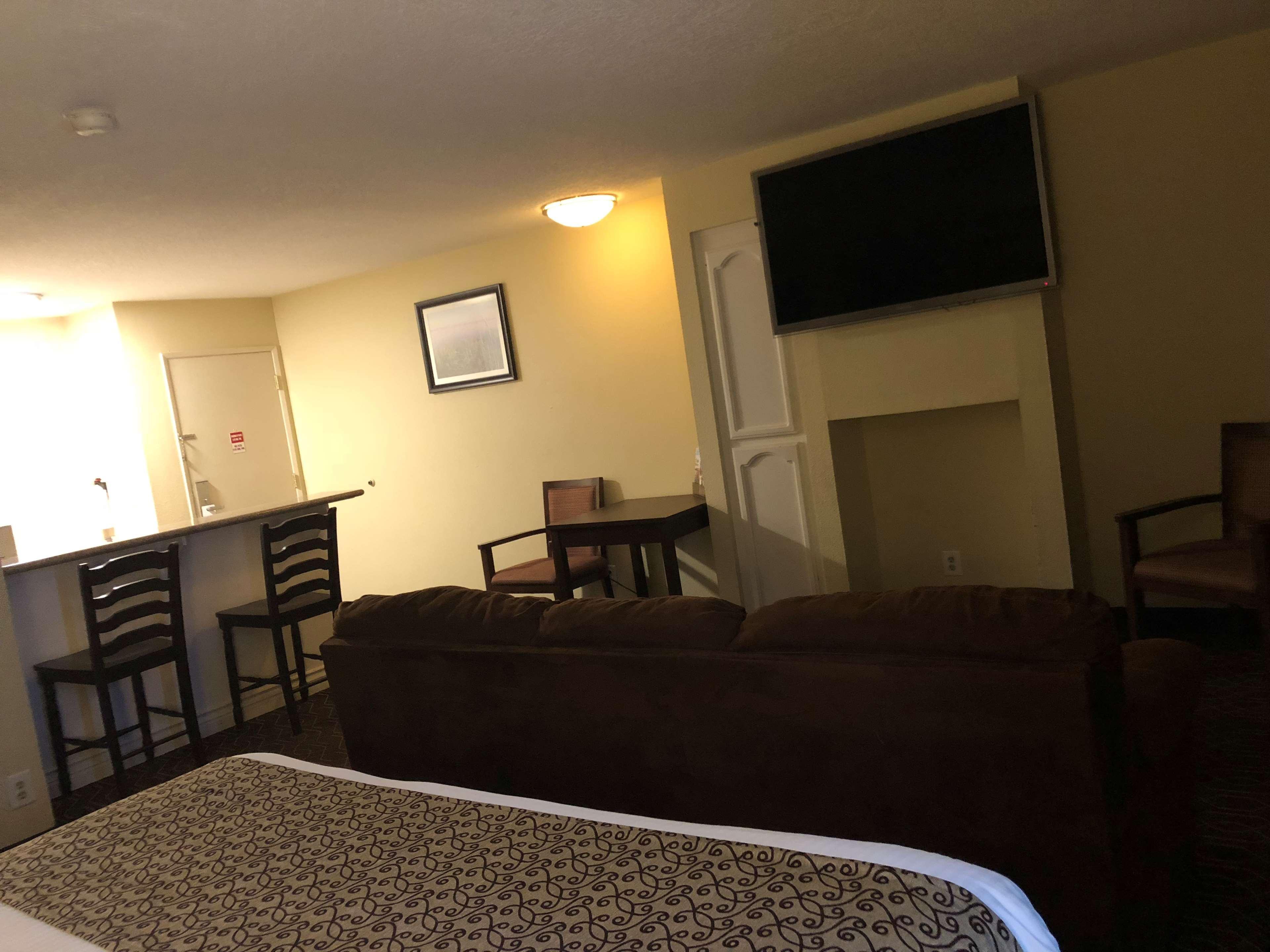Best Western Westminster Inn Екстер'єр фото