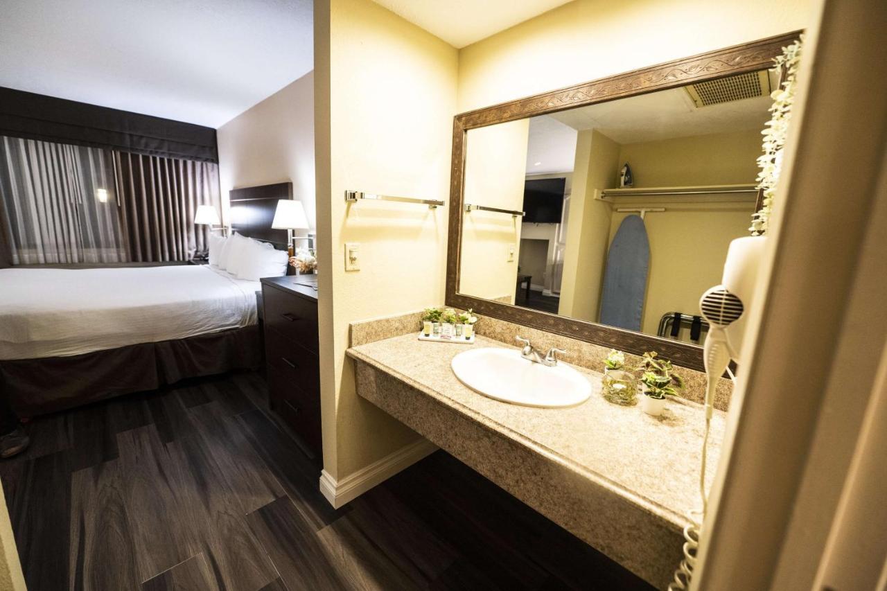 Best Western Westminster Inn Екстер'єр фото